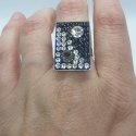 Rhódiovaný prsteň obdĺžnik s kryštáľmi Swarovski čiernočíry